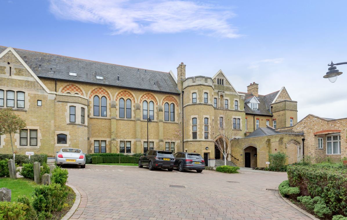 Carmel Gate, Havanna Drive, Temple Fortune NW11 Heathgate PropertiesHeathgate Properties